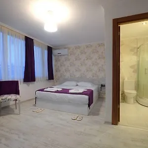 Abro Sezenler Otel